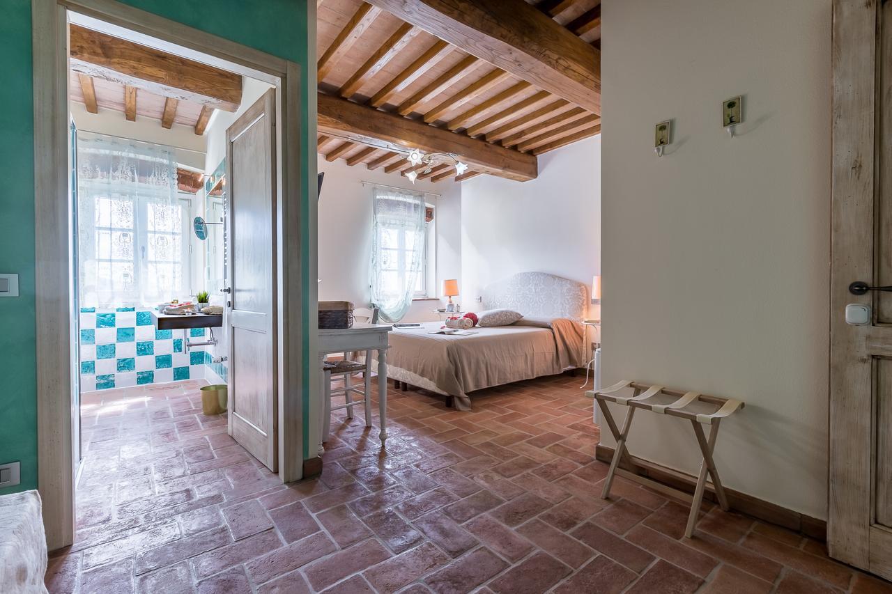B&B Pietra A Padule Filettole Exterior photo