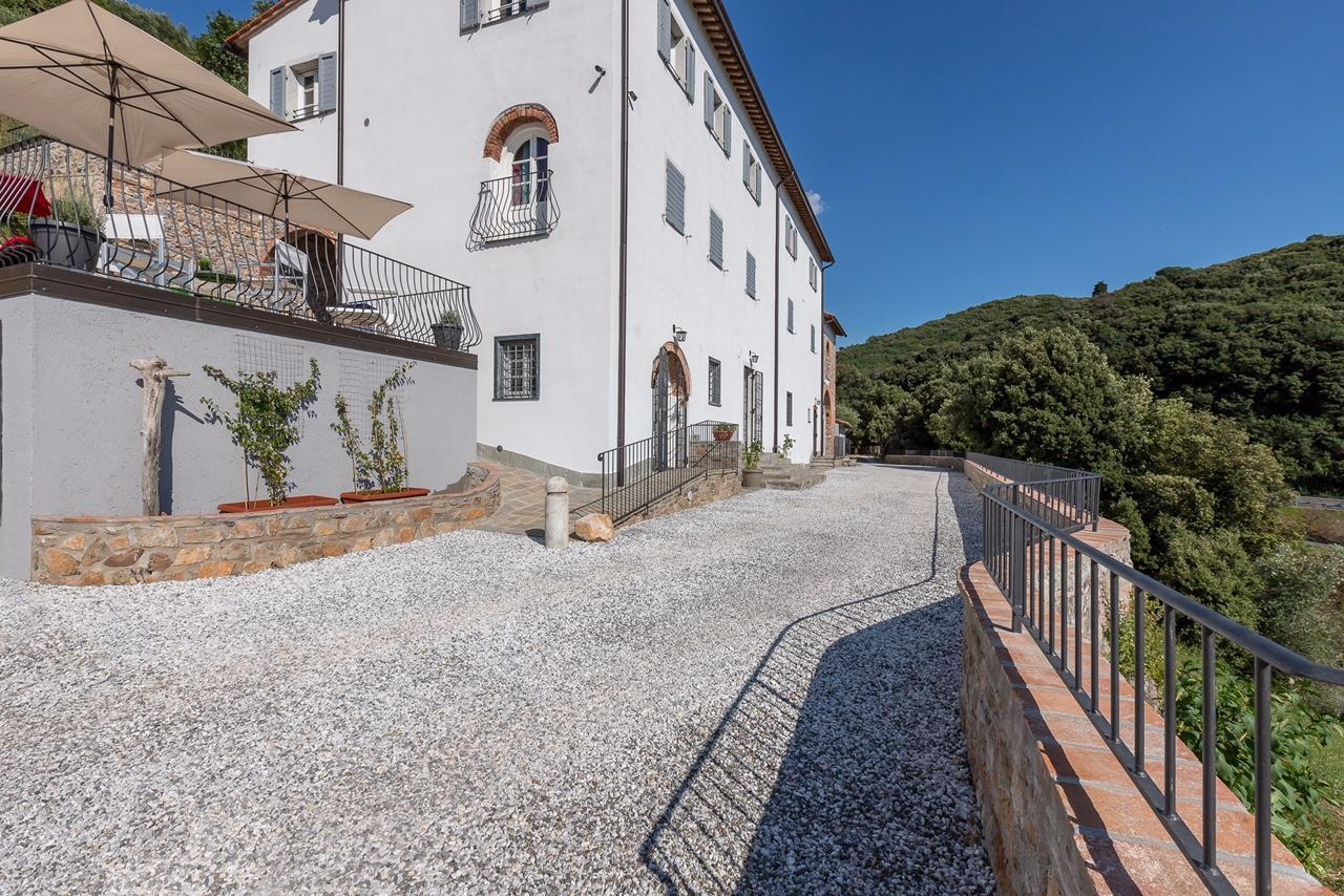B&B Pietra A Padule Filettole Exterior photo