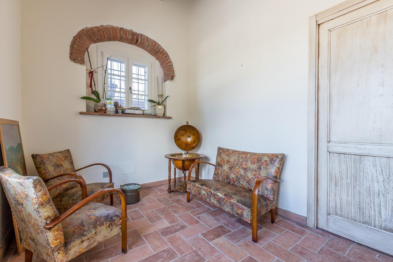 B&B Pietra A Padule Filettole Exterior photo